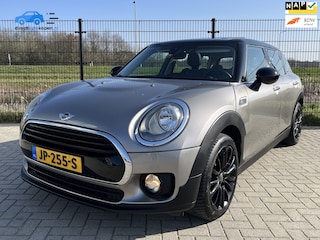Mini Clubman 1.5 Cooper Business | Panoramisch Schuif-/Kanteldak | PDC | Cruise Control | Trekhaak