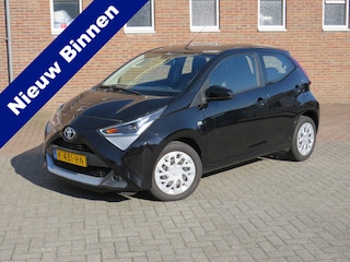 Toyota Aygo 1.0 VVT-i x-play * Rijklaarprijs incl. garantie * Camera * Airco * Carplay Android *