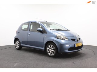 Toyota Aygo 1.0-12V Dynamic Blue | Airco | Half leer | Sportvelgen | Elektrische ramen