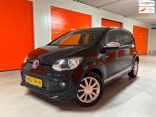 Volkswagen Up 1.0 move up! BlueMotion| Zeer compleet | Stoelverwarming | Xenon | Speciale geluidsinstallatie