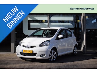 Toyota Aygo 1.0-12V Dynamic Navigator 5D|AIRCO|NAVIGATIE|LMV