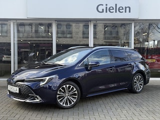 Toyota Corolla Touring Sports 1.8 Hybrid First Edition | Eerste eigenaar, Facelift, Elektrische achterklep, Stoelverwarming, LED