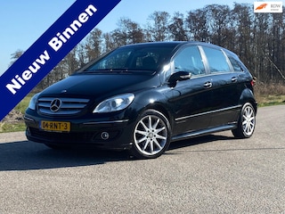 Mercedes-Benz B-klasse 170 Automaat 116PK Stoel-Verwarminig MPV AIRCO NAP GOED ONDERHOUDEN
