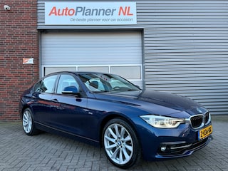 BMW 330i xDrive Sport! Harman/Kardon! Head-Up! Navi!