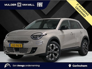 Fiat 600 e La Prima EV 54kWh 156pk | CAMERA | STOELVERW. | NAVI | APPLE CARPLAY / ANDROID AUTO | KEYLESS ENTRY + START |