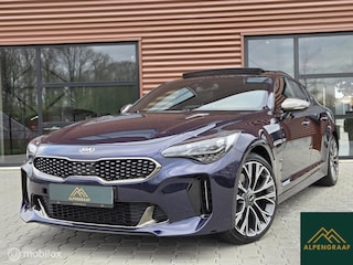 Kia Stinger 2.0 T-GDI GT-Line Pano Acc Carplay Stuurwielverwarming Stoelkoeling