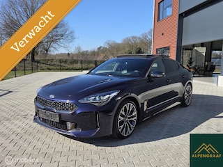 Kia Stinger 2.0 T-GDI GT-Line Pano Acc Carplay Stuurwielverwarming Stoelkoeling