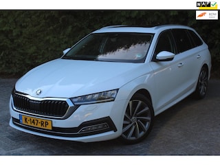 Skoda Octavia Combi 1.0 e-TSI Business Edition Plus 110pk | Panoramadak | Navigatie | Cruise Control | Elektrische achterklep