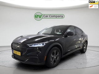 Ford Mustang Mach-E RWD 75 kWh | SOH 90% | 360 Camera | CarPlay | Bang en Olufsen | Stoel- en stuurverwarming | 1e Eigenaar | BTW