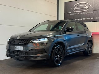 Skoda Karoq 1.5 TSI ACT Sportline Business Pano, ACC, Apple Carplay, Stoelverwarming, LED, Keyless, Achteruitrijcamera, Airco