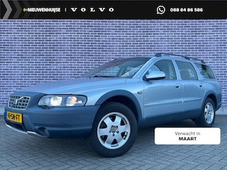 Volvo XC70 2.5 T Geartronic Comfort Line | Trekhaak | Schuif/kantel dak| Cruise control | Stoelverwarming | Elektrisch verstelbare voorstoelen met geheugen | Recent nieuwe distributieriem |