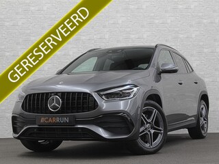 Mercedes-Benz GLA 250 e AMG Line | ACC | 360 Camera | Keyless-Go | Multi-Beam LED | Sfeerverlichting | Trekhaak 1800kg | Widescreen Cockpit | Carbon | Black Optic Pack | Dodehoek | Lane Assist | Getint Glas | Stoelverwarming | Rijklaarprijs 12 mnd. Bovag | Dec. 2022 | 19'' | Autom. Achterklep |