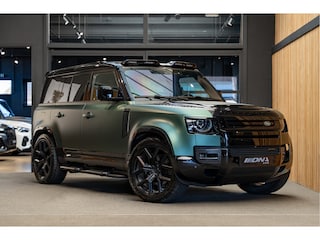 Land Rover Defender Urban Matte Pine Green P400e 110 SE Dynamic
