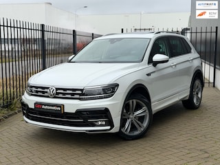Volkswagen Tiguan 1.4 TSI 4Motion Highline R-Line Pano Trekhaak Leder Acc Camera Leder