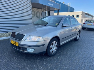 Skoda Octavia 1.6 FSI Elegance