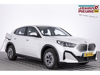 BMW iX2 eDrive20 67 kWh | Full LED | NAVI | PDC | ECC