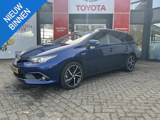 Toyota Auris Touring Sports 1.8 Hybrid Dynamic Ultimate TREKHAAK STOELVERWARMING CRUISE CONTROL