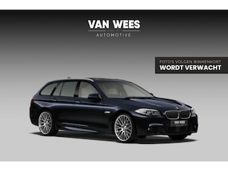 BMW 5-serie Touring 535d High Executive M-sport | Innovation Pack | Soft Close | Adapt. Cruise | Xenon | Head-up | Rijstrooksensor | Dodehoek | Camera | Panoramadak | Comfortstoelen