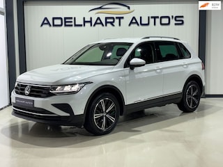 Volkswagen Tiguan 1.5 TSI Life Automaat DSG / Navigatie full map / Apple CarPlay / Adaptive Cruise control / Climate control