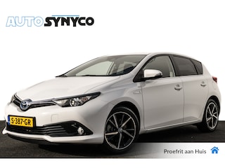 Toyota Auris 1.8 Hybrid Dynamic | Camera | Trekhaak | 17 inch LMV | Getint Glas