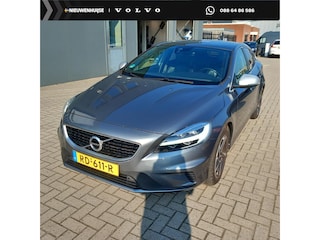 Volvo V40 2.0 D3 Business Sport | Lederen Bekleding | Achteruitrijcamera | Panoramadak | Keyless Entry | Standkachel | Navigatie | Stoelverwarming | LED Koplampen