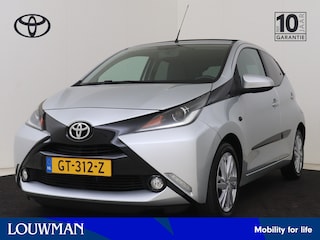 Toyota Aygo 1.0 VVT-i x-wave | Achteruitrijcamera | Vouwdak | Dealeronderhouden |