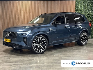 Volvo XC90 T8 AWD Recharge Ultra Dark | Luchtvering | Trekhaak | 360 Camera | Head-Up Display | Harman Kardon | 455pk | Adaptieve Cruise Control | Stoelverwarming voor+achter | Stuurwielverwarming | Schuifdak | Full LED Matrix Meesturende koplampen | Pilot Assist | BLIS Dode Hoek Detectie | Alcantara hemelbekleding | Lederen zonnekleppen en handgrepen | Elektrische voorstoelen geheugen | Nordico Quilted bekleding | Zitting verlenging voorstoelen | Lederen dashboard | 21 Inch | Google Infotainment | Keyless Drive | Privacy Glass | Elektrisch bedienbare achterklep | Geïntegreerd kinderzitje achterin | Geïntegreerde zongordijnen achterportieren | Verlichte instaplijsten | 7-Persoons | 4-Zone Climate Control | DAB Radio | Apple Carplay/Android Auto | Alarm Klasse III | Draadloos telefoon opladen | Volvo On Call met mobiele App functie | Denim Blue Metallic |