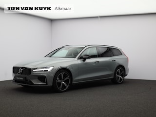 Volvo V60 2.0 T8 Plug-in hybrid AWD Plus Dark / Panoramadak / Head-Up Display / 360 Camera / Sportstoelen / Adaptive Cruise / Stoel+Stuurverwarming /
