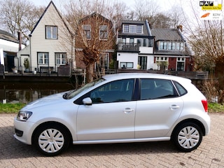 Volkswagen Polo 1.4-16V 86pk 4-Cil. 5-deurs Airco Cruise Trekhaak Geen import