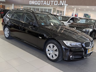 BMW 3-serie Touring 318i High Executive Airco, Cruise Control, Stuurbekrachtiging