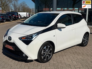 Toyota Aygo 1.0 VVT-i x-play, Airco, Apple carplay, Camera, lm velgen, etc.