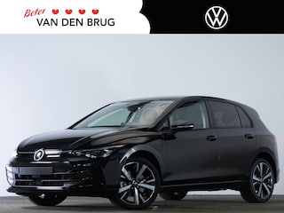Volkswagen Golf Life Edition 1.5 eHybrid 204 PK | Trekhaak | Navigatie | Stuur & Stoelverwarming | LED plus |