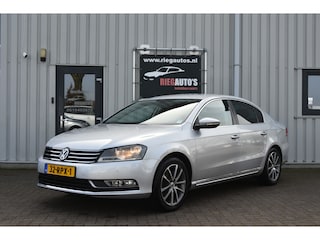 Volkswagen Passat 1.4 TSI Comfortline BlueMotion. Org NL, PDC, Navi, Leer, Trekhaak, NAP!!