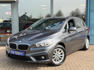 BMW 2-serie Tourer 218i Essential Airco Lmv Cruise Navi Panodak Automaat