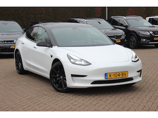 Tesla Model 3 Standard RWD Plus 60 kWh / SoH 91,4% / Autopilot / Panoramadak / Camera / Audio / 18'' / Leder