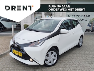 Toyota Aygo 1.0 VVT-i x-play | Navi | Achteruitrijcamera | Airco | Radio