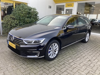 Volkswagen Passat Variant 1.4 TSI GTE Trekhaak Navi BTW auto