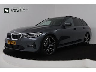 BMW 3-serie Touring 318i High Executive Edition (PANORAMADAK, TREKHAAK, STOELVERWARMING, CAMERA, NAVIGATIE, PARKEERSENSOREN)