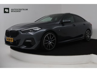 BMW 218i High Executive Edition (PANORAMADAK, SFEERVERLICHTING. STOELVERWARMING, DEALER ONDERHOUDEN)