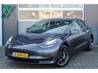 Tesla Model 3 Long Range AWD 75 kWh | Nette en complete Tesla voorzien van premium interieur en panoramadak (NL Auto)