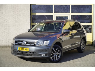 Volkswagen Tiguan 1.5 TSI 150PK! Automaat Comfortline Business BJ2019 | Lmv 17" | Led | Pdc | Keyless entry | Trekhaak | Elek. achterklep | Achteruitrijcamera | App-Connect | Navi | Climate control | Cruise control | Lederen bekleding | Extra getint glas