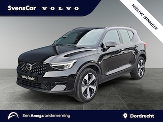 Volvo XC40 2.0 B4 Plus Dark | Trekhaak | Verwarmde voorruit | Stoelverwarming | Adaptieve cruise control |