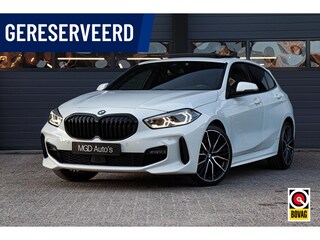 BMW 118i M-Sport M-Pakket /LED/PANODAK/HARMAN-KARDON/HUD/KEYLESS/MEMORY/ACC/CAMERA!