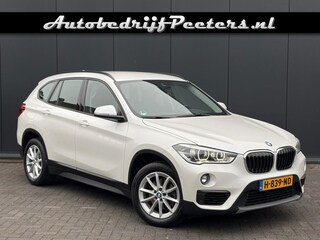 BMW X1 sDrive18i Automaat Navigatie LED Cruise PDC Stoelverwarming