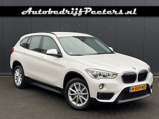BMW X1 sDrive18i Automaat Navigatie LED Cruise PDC Stoelverwarming
