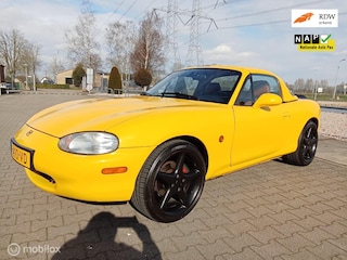 Mazda MX-5 1.6i Exclusive/cabrio/leder/topstaat