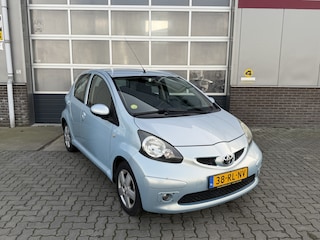 Toyota Aygo 1.0-12V Sport