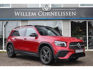 Mercedes-Benz GLB 200 AMG-Line Trekhaak Pano Sfeer Elektr. Stoelen