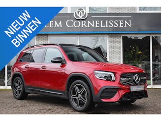 Mercedes-Benz GLB 200 AMG-Line Trekhaak Pano Sfeer Elektr. Stoelen