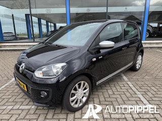 Volkswagen Up 1.0 BMT up! Club | navigatie | Airco | 5-drs | Carkit